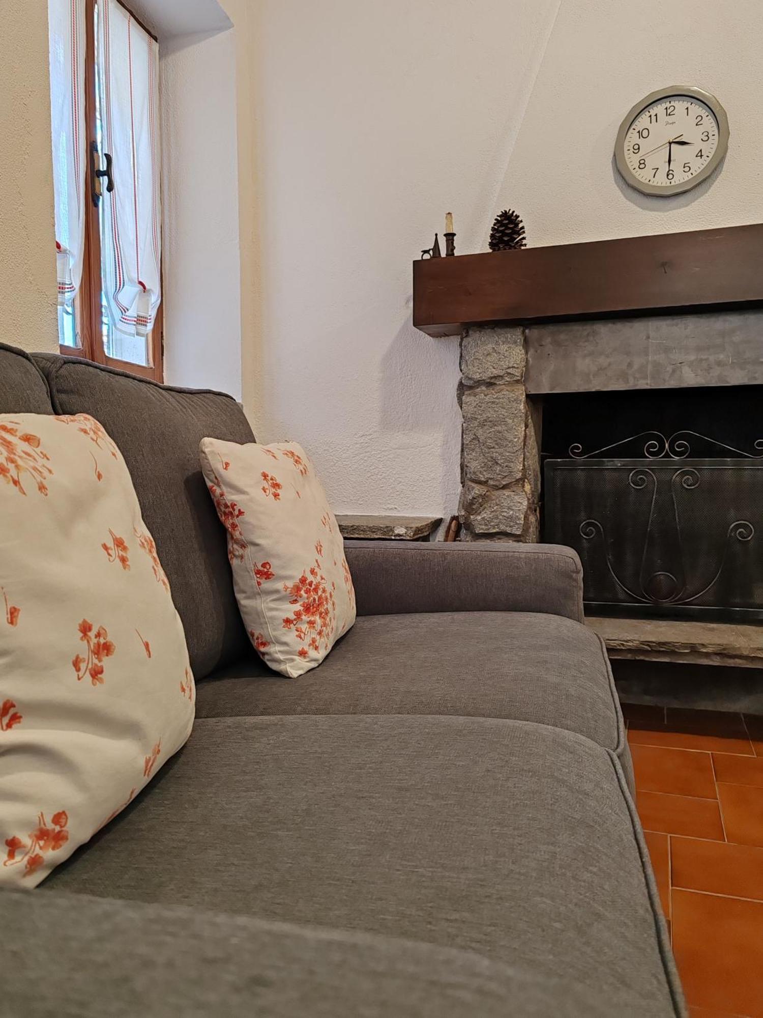 Tour In Langhe Apartment ลามอร์รา ภายนอก รูปภาพ